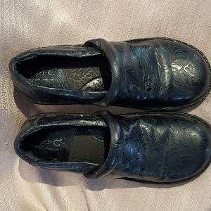 B O C comfortable black shoes